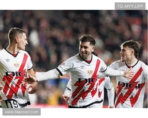 欧美足球巨星实力对比与排名分析揭示明星背后的故事与成就